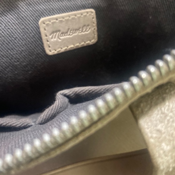 MADEWELL LEATHER GORG TRANSPORT CROSSBODY Bag - Picture 15 of 16